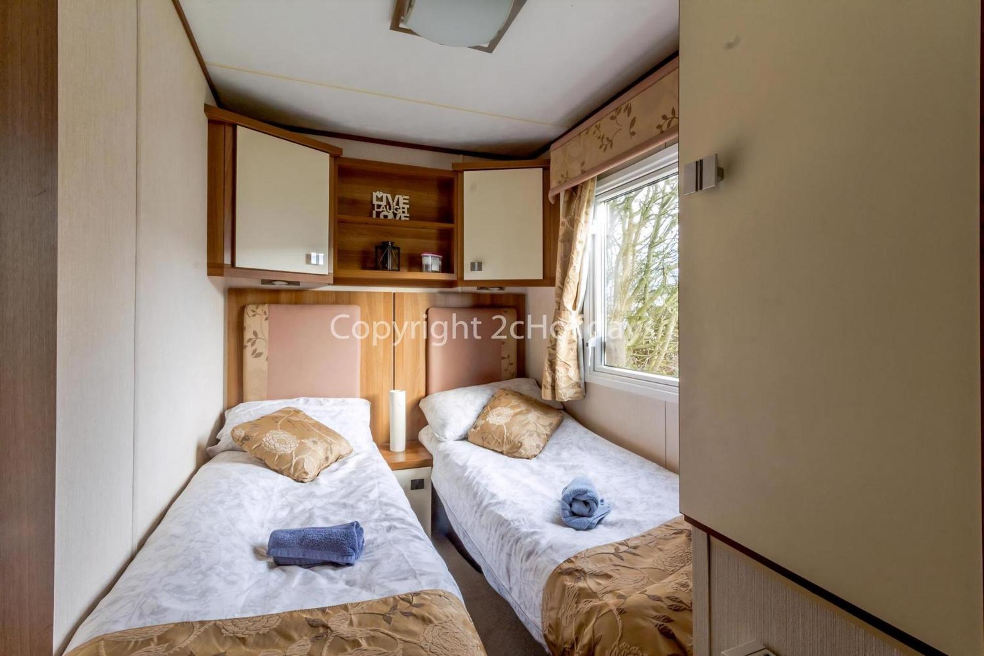 Barmston Lovely Caravan For Hire With Decking At Skipsea Sands In Yorkshire Ref 41015Wf מראה חיצוני תמונה